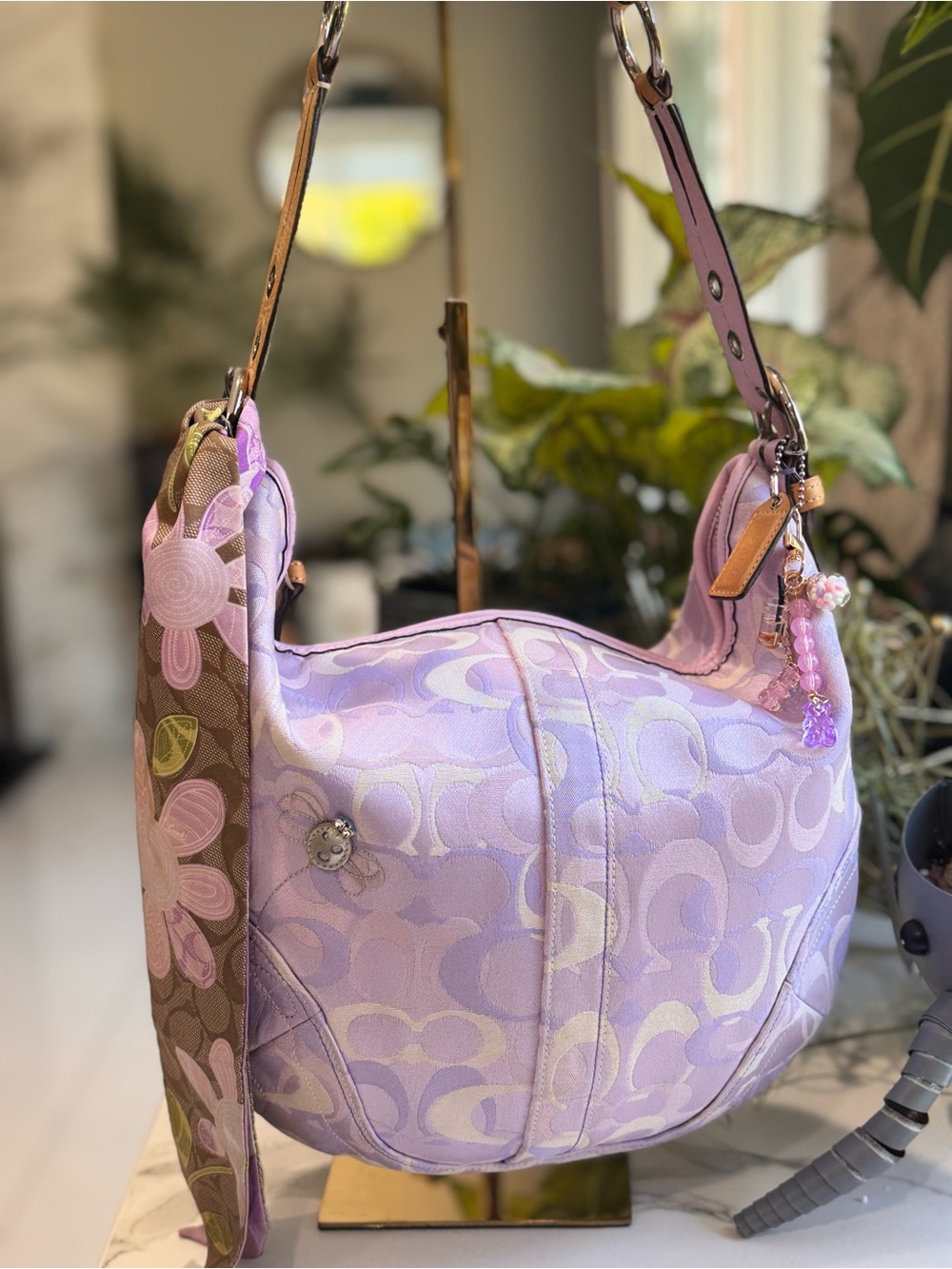 Coach Signature Optic Lavender Lilac Rhinestone Bug 🐞 🐝 Purse +Coach Scarf